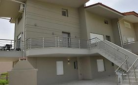 Crystallia Seaside Maisonette By Rentalspro- Nea Moudania